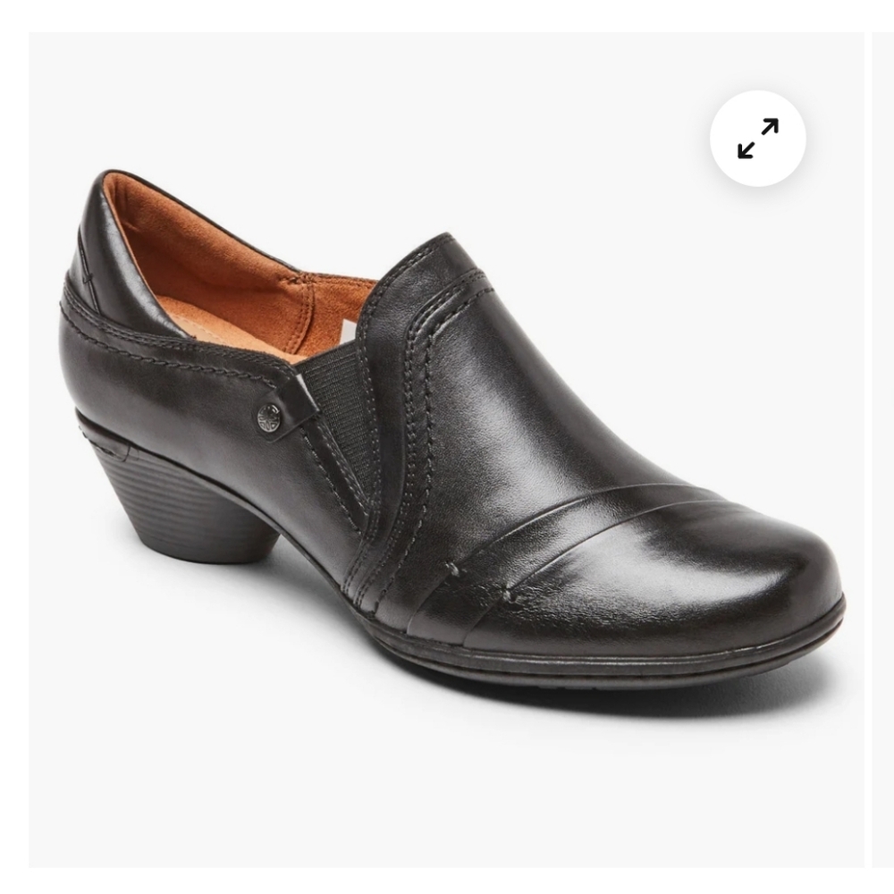 New in Box Cobb Hill Laurel slip on Size 7.5